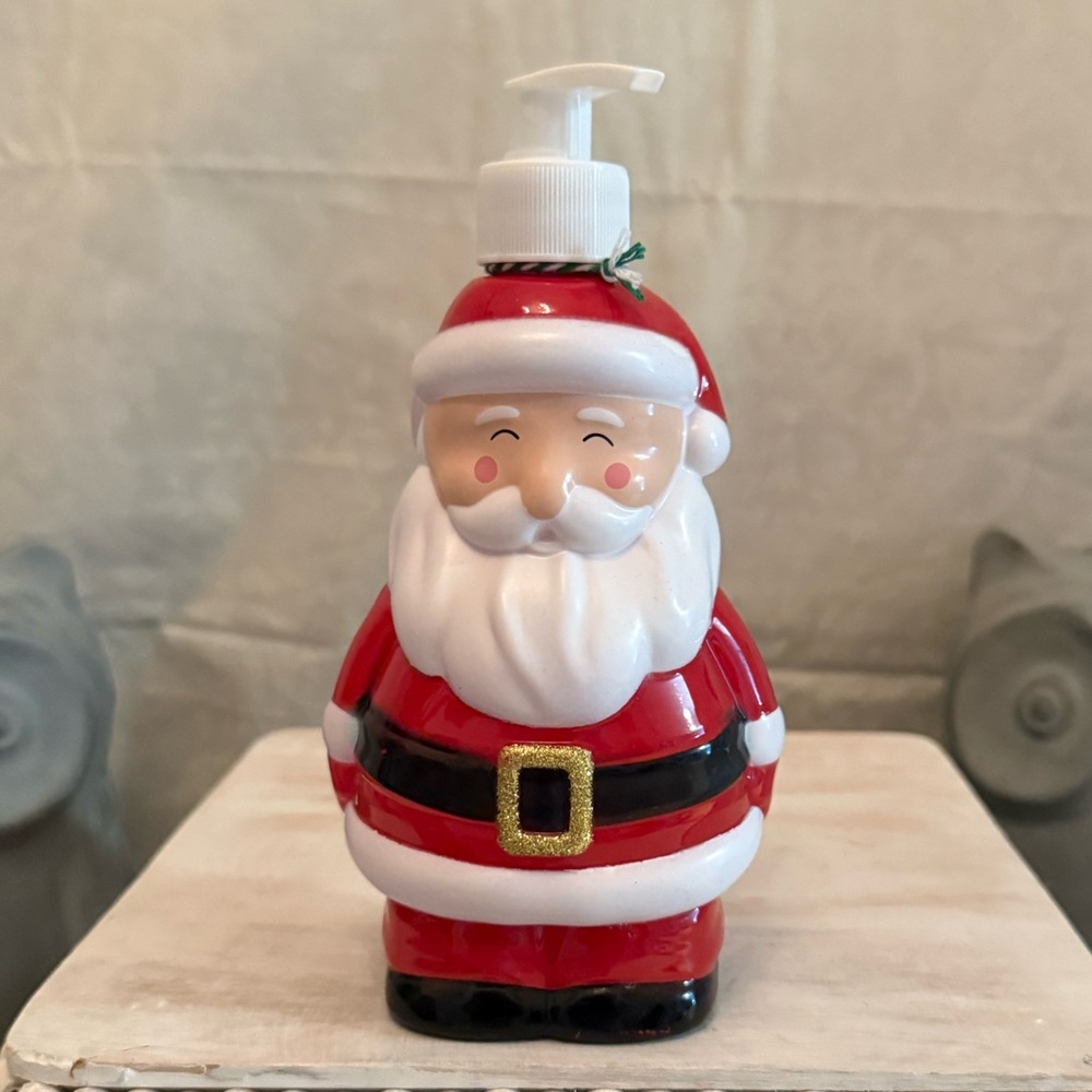 ⚡️Maison De Base Santa Claus Hand Soap